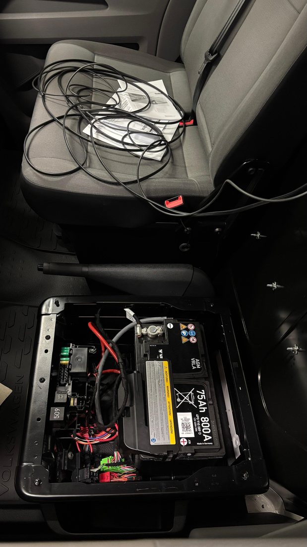 Verkabelung einer Zusatzbatterie im Laderaum